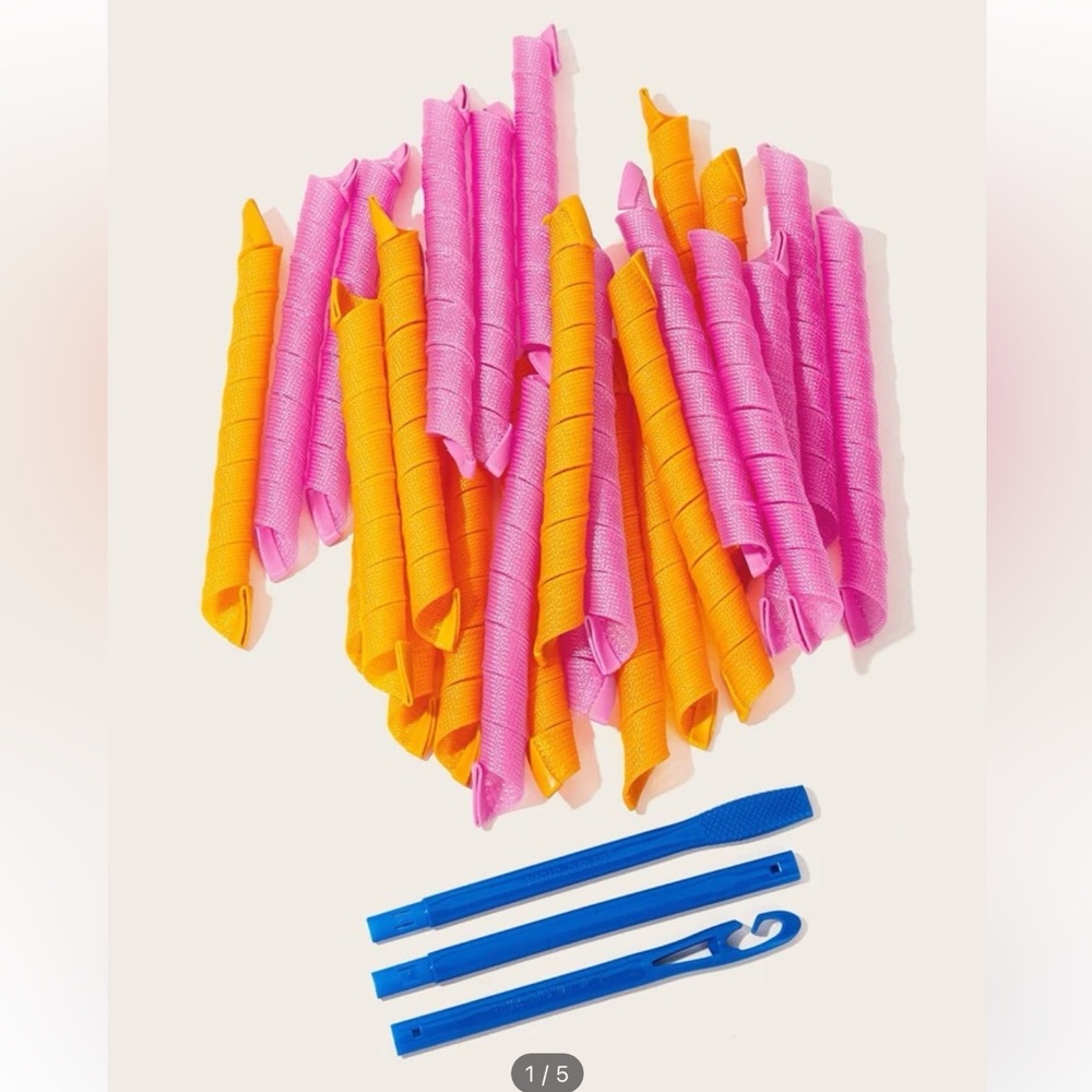 ⭐️ 3/$10 ⭐️ 26 Pieces Heatless Hair Curlers - Picture 4 of 4